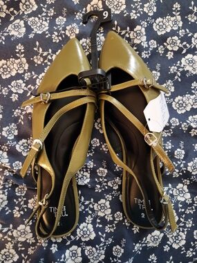 Time and Tru Olive Green Pointed-Toe Slingback Flats